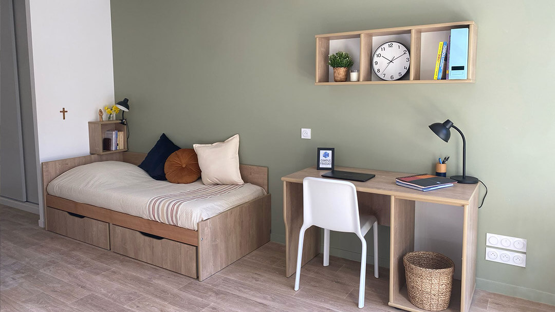 Une chambre du campus Frassati Une chambre du campus Frassati à Rennes (Étude financière et fiscale)